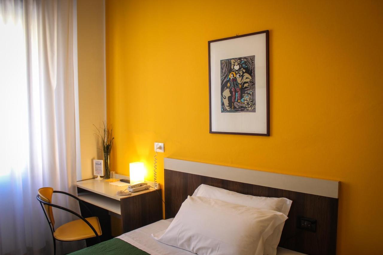 Hotel Centrale Есте Екстер'єр фото